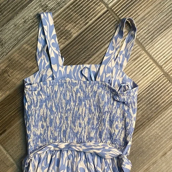 Monteau Los Angeles Dress - Picture 6 of 6